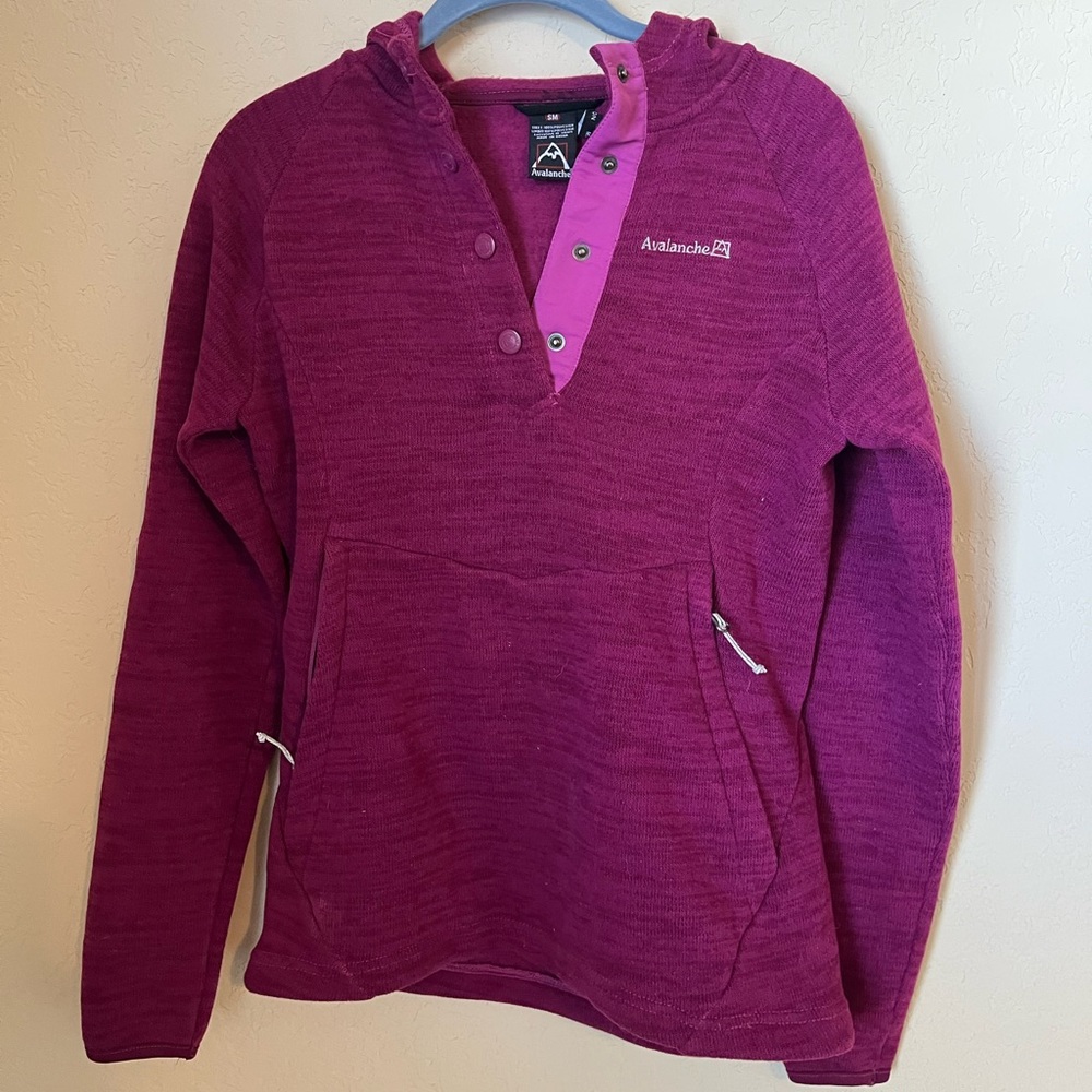 Avalanche sweater